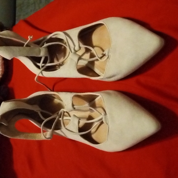 Sandals - Picture 2 of 4